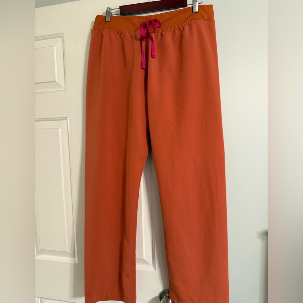 Figs Livingston Basic Scrub Pants